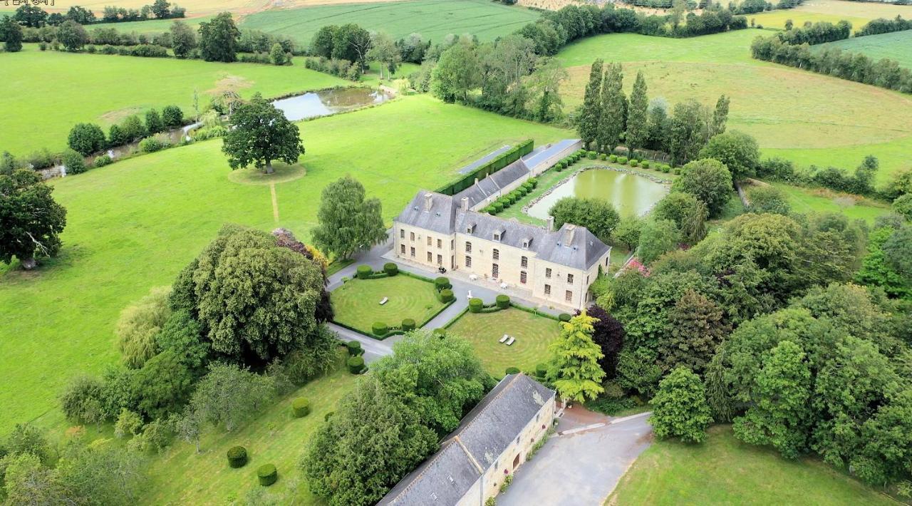Chateau Du Bu Anctoville Esterno foto